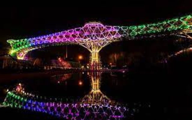 بزرگترین پل غیر خودرویی ایران، فضایی برای ماندن + آشنایی با لیلا عراقیان طراح پل طبیعت